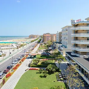 Caesar 4*, Cesenatico Italie